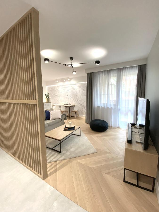 Mycherry - Old Town Apartment - Wiezienna 21C Вроцлав Екстериор снимка
