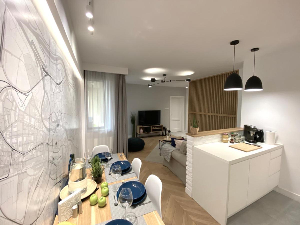 Mycherry - Old Town Apartment - Wiezienna 21C Вроцлав Екстериор снимка