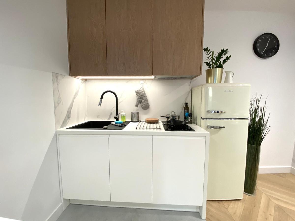 Mycherry - Old Town Apartment - Wiezienna 21C Вроцлав Екстериор снимка